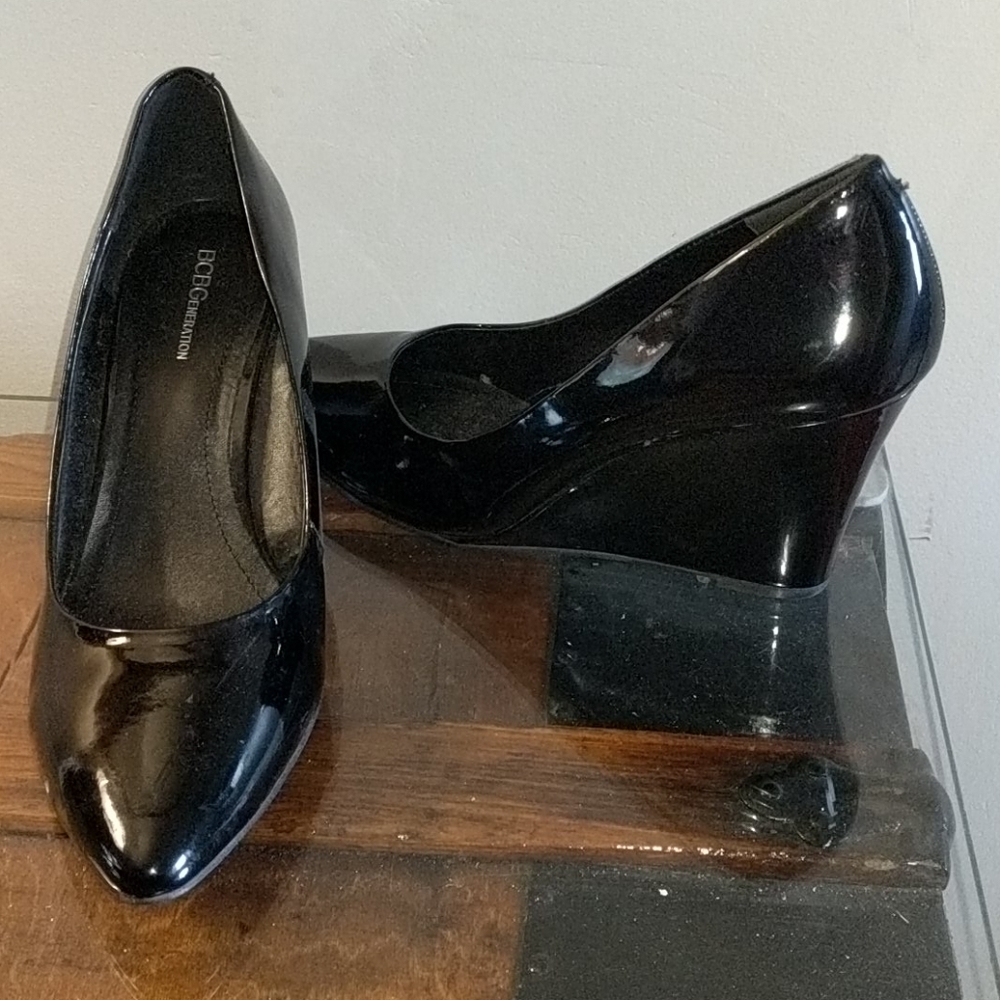Women's shoes